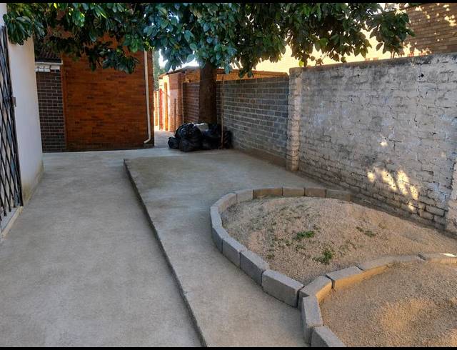 4 BEDROOM HOUSE FOR SALE IN FOREST HILL